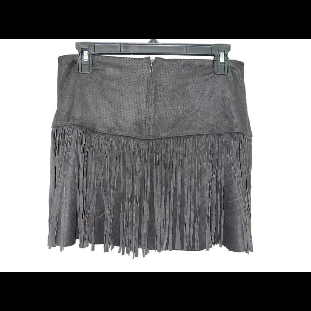 AMERICAN RAG SIZE THREE SHORT SKIRT